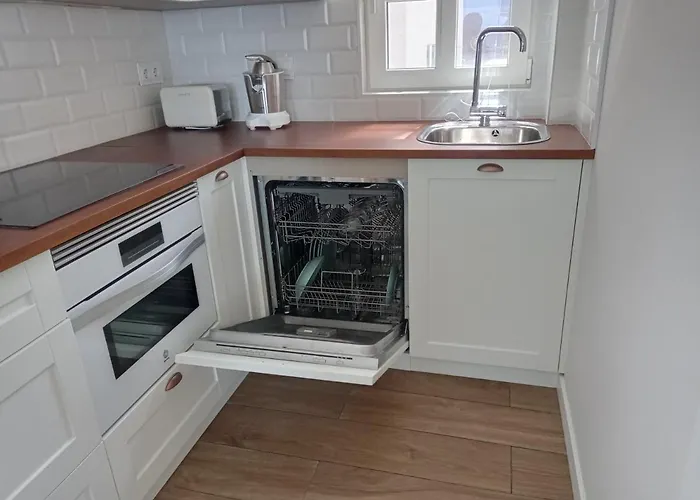 Apartment Marina. Casa Marinera Con Terraza Sobre El Mar En Caion Cayon