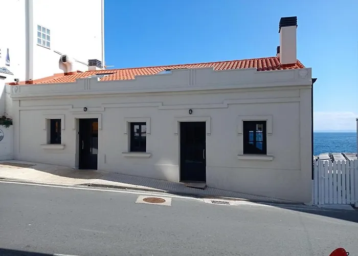 Marina. Casa Marinera Con Terraza Sobre El Mar En Caion Apartment *