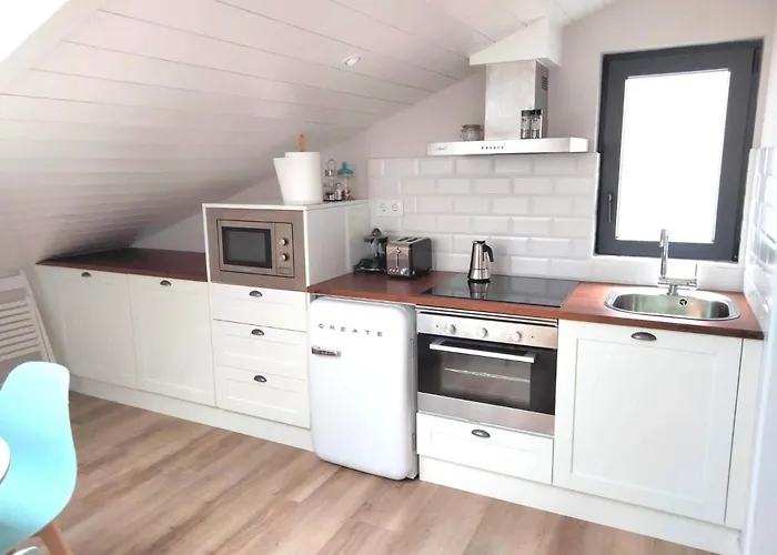 Marina. Casa Marinera Con Terraza Sobre El Mar En Caion Apartment *