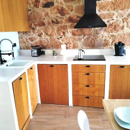Apartamento Mariña. Casa Marinera Con Terraza Sobre El Mar En Caión Cayón (Caión)