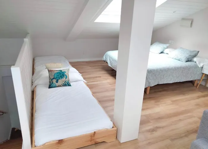 Marina. Casa Marinera Con Terraza Sobre El Mar En Caion شقة Cayón